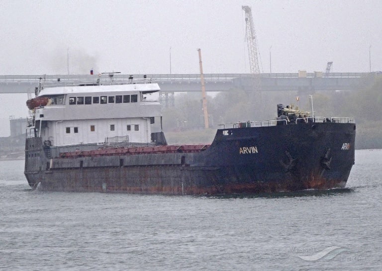 Судно пропавшее 3 года назад. Корабль Арвин. Сухогруз Арвин. Сухогруз затонул в черном море. Судно Арвин затонуло.